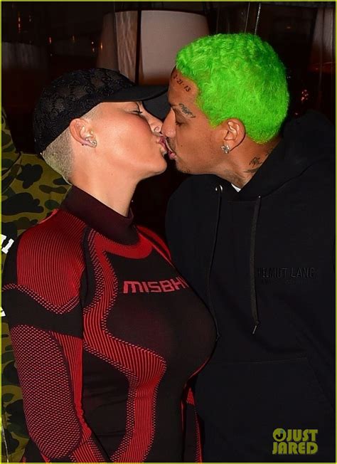 Amber Rose & Boyfriend Alexander 'AE' Edwards Share a Kiss on Date Night!: Photo 4406129 | Amber ...