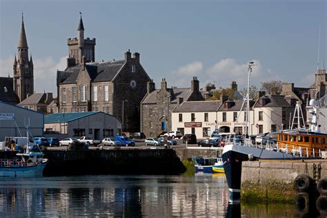 Man dies in horror boating incident at Fraserburgh Harbour as four others are injured | The ...