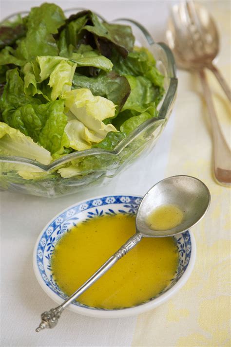 Diabetes-Friendly Lemony Salad Dressing Recipe