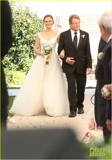 'Bones' Wedding: Booth & Bones Get Married - See Wedding Pics!: Photo ...