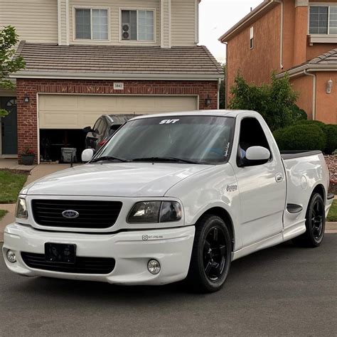 Total 47+ images ford lobo svt lightning - Viaterra.mx