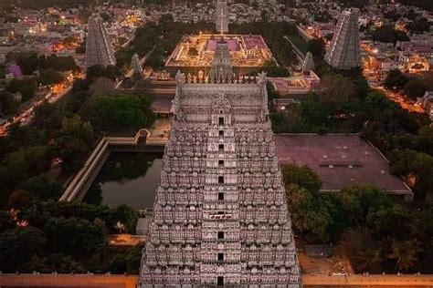 Annamalaiyar Temple / Arunachaleswarar Temple, Tiruvannamalai - Timings, History, Darshan, Pooja ...