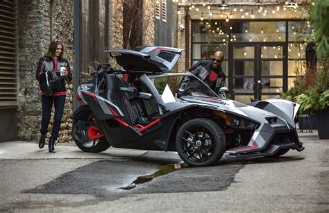 Slingshot introduces new Grand Touring Le | Thunder Press