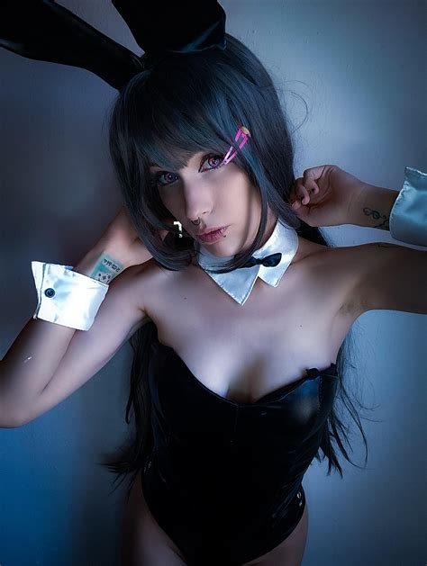 Mai-san Cosplay by Ackermansally.cos : r/cosplayers