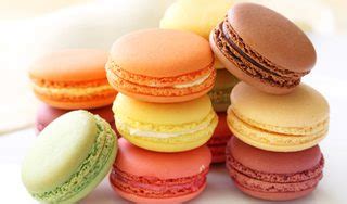 cookies - Macarons...Why not color the syrup? - Seasoned Advice