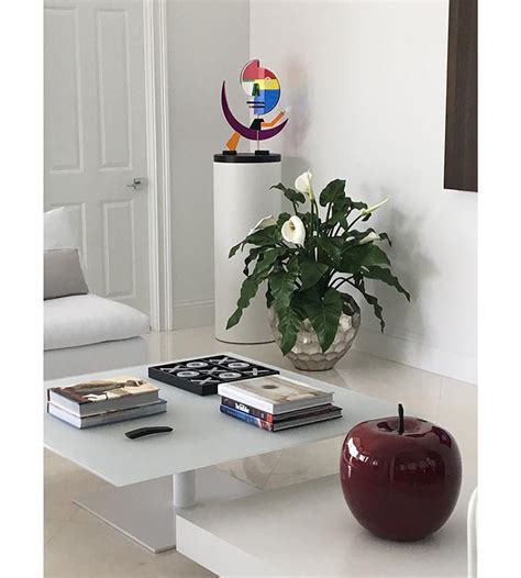 White Cylinder Pedestal Stand | Cylinder Pedestal for Art – Pedestal Source