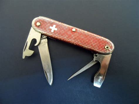 First Victorinox Elinox Pioneer Alox Swiss Army Knife 1957 | Swiss army ...