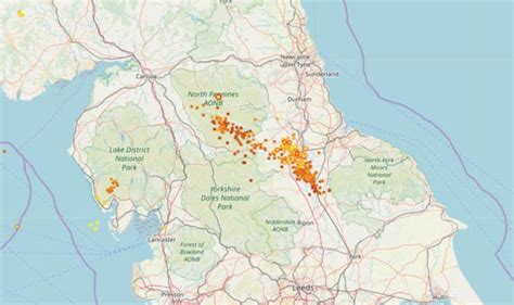 Uk lightning tracker map live: Met Office issues yellow warning - where ...