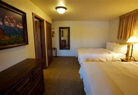 Room Rates & Details | Signal Mountain Lodge