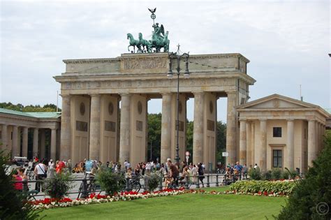 Brandenburg Gate Berlin City tour Berlin Tours for travel groups