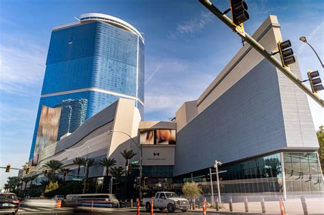 Long-awaited Fontainebleau Las Vegas brings Miami chic to the Strip ...