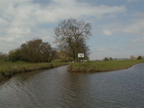 Ripon Canal © David Stowell :: Geograph Britain and Ireland