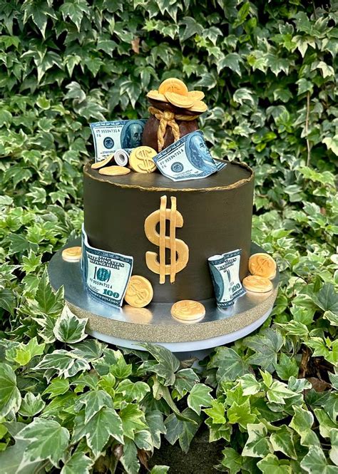 Money cake - Decorated Cake by DaraCakes - CakesDecor