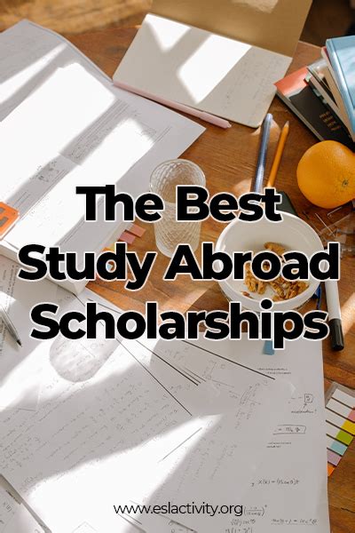 The Best Study Abroad Scholarships for Students Going Overseas