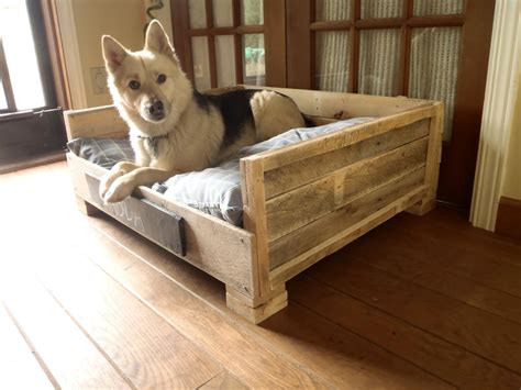 40+ DIY Pallet Dog Bed Ideas - Don't know which I love more