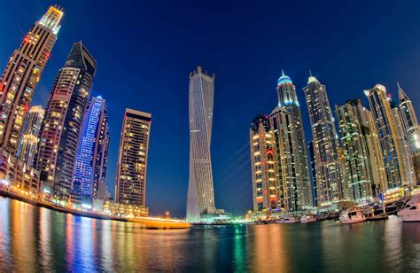 Cayan Tower | Towers in Dubai | Visit Dubai