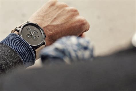 » MVMT Watches