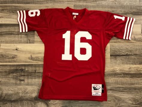 Mitchell & Ness NFL Jersey Sizing Guide w/ Photos [Authentic & Replica] – Sports Fan Focus