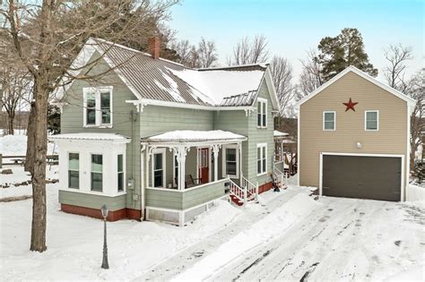 Laconia, NH Real Estate - Laconia Homes for Sale | realtor.com®