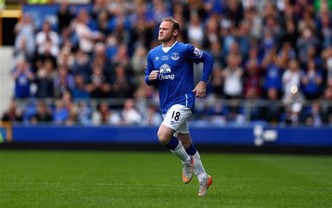 Everton: Is re-signing Wayne Rooney really a good idea?