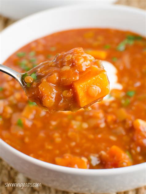 Spicy Tomato and Lentil Soup | Slimming Eats