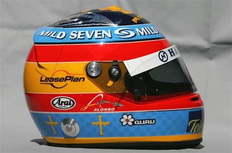 Helmet design of Fernando Alonso (Renault) from 2005 : r/f1helmet