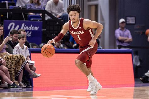 Alabama basketball moves up, ESPN posts “way too early” football top 25 ...