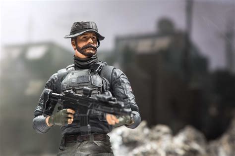 Call of Duty® Modern Warfare®: Add Captain Price to your Collectible ...