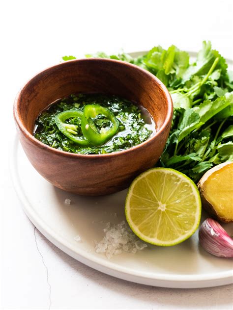 5 Minute Coriander Chutney Recipe | Elizabeth Chloé