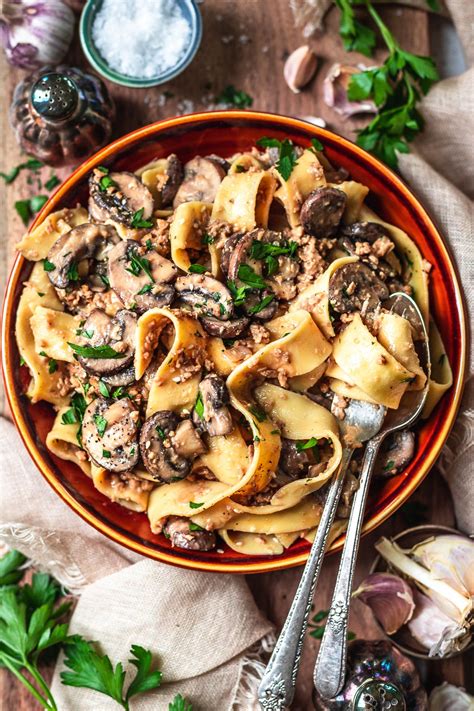 Vegan Mushroom Stroganoff - Easy Vegan Recipe - Two Spoons