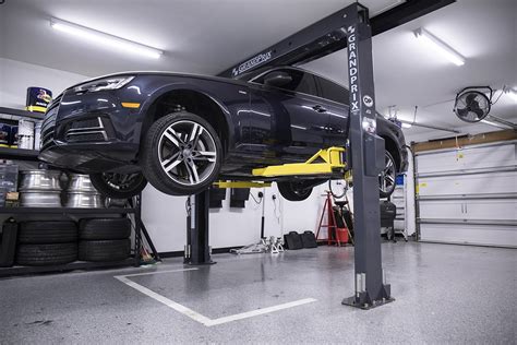 GrandPrix - Two-Post Lift for Low-Ceiling Garages