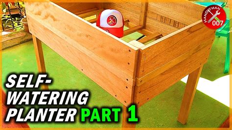 Build a Stunning & Functional Self-Watering Wooden Planter Box (Part 1 ...