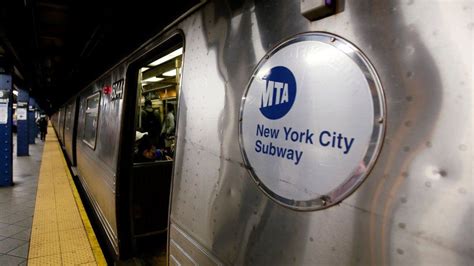 New York subway passenger died after chokehold - BBC News