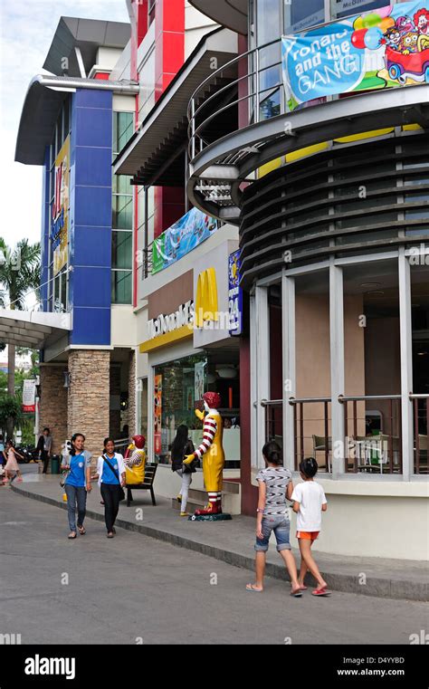 McDonald's Restaurant at JY Mall Lahug Cebu City Philippines Stock Photo - Alamy