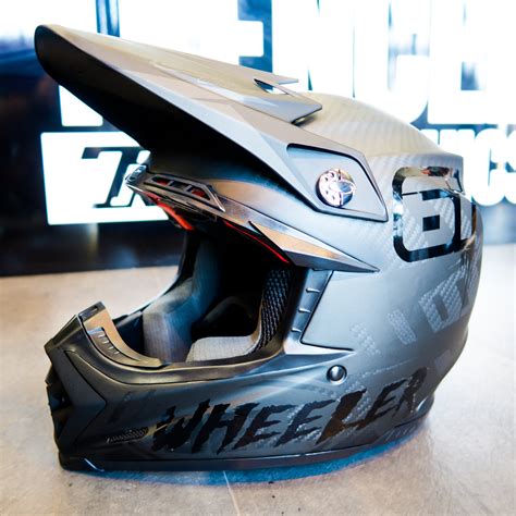 VINYL HELMET DECALS - FLOW | teencee-graphics