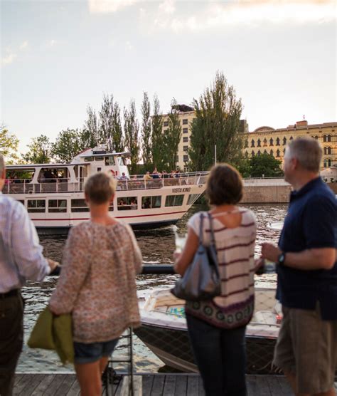 The History of Milwaukee's RiverWalk