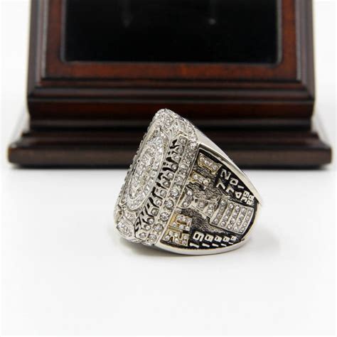 NHL 2011 Boston Bruins Stanley Cup Championship Replica Ring