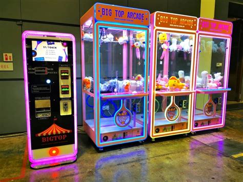 Cheap Claw Machines Rental In Singapore | Big Top