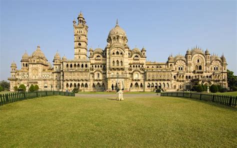 Vadodara (Baroda) Tourism And Travel Guide (2024)