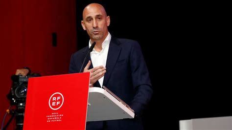 Luis Rubiales: Spain's RFEF president refuses to resign after heavy ...