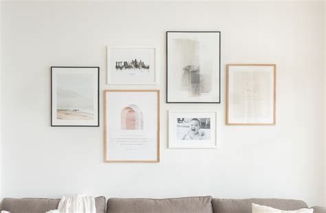 Gallery Wall Layout: How to Make a Living Room Gallery Wall - VIV & TIM