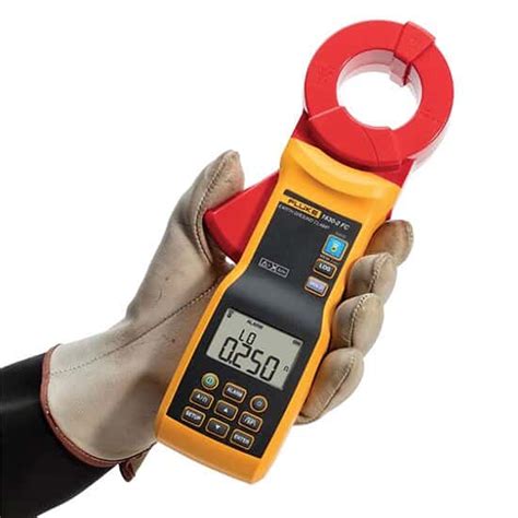 Fluke 1630-2 FC Earth Ground Clamp Meter from Cole-Parmer Canada