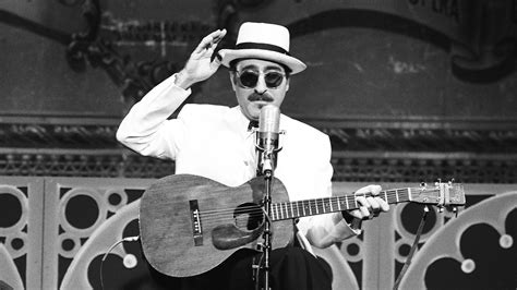 Leon Redbone, An Unusual Singer From A Bygone Era, Has Died | WUNC