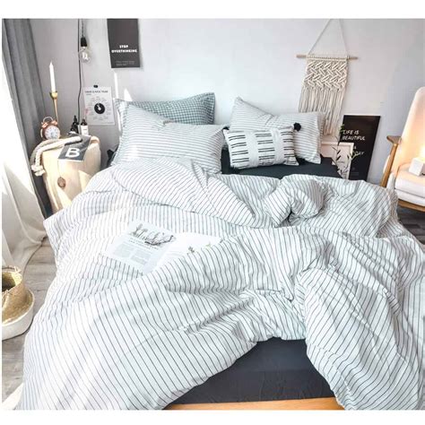 20 Cozy Dorm Room Ideas to Snuggle Up To