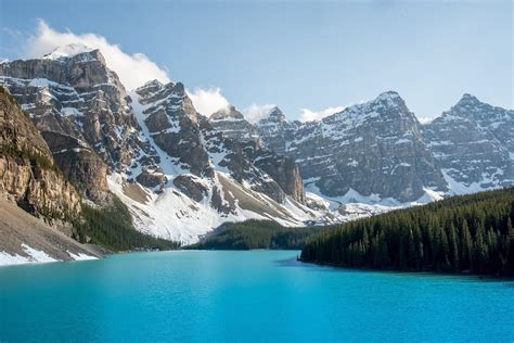 Natural Wonders of the World: Moraine Lake, Alberta, Canada