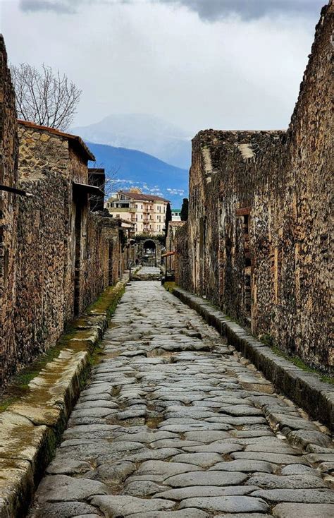 Pompeii Archaeological Park, Italy Editorial Stock Photo - Image of ...