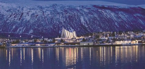 Tromsø Cruises 2020 & 2021 | Cruises to Tromsø | ROL Cruise