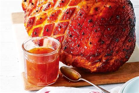 Easy glazed Christmas ham recipe