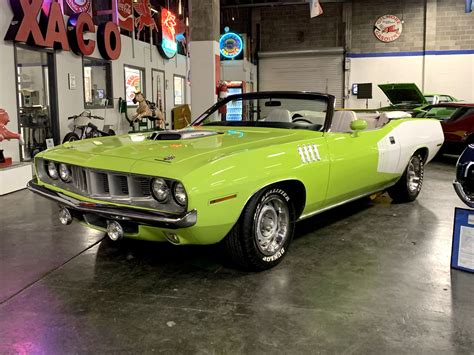 1971 Plymouth Hemi Cuda - The Vault MS