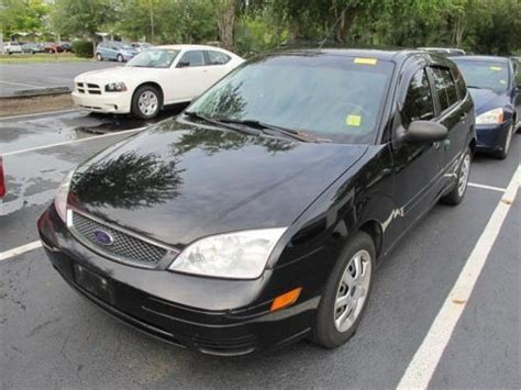 2005 Ford Focus Data, Info and Specs | GTCarLot.com